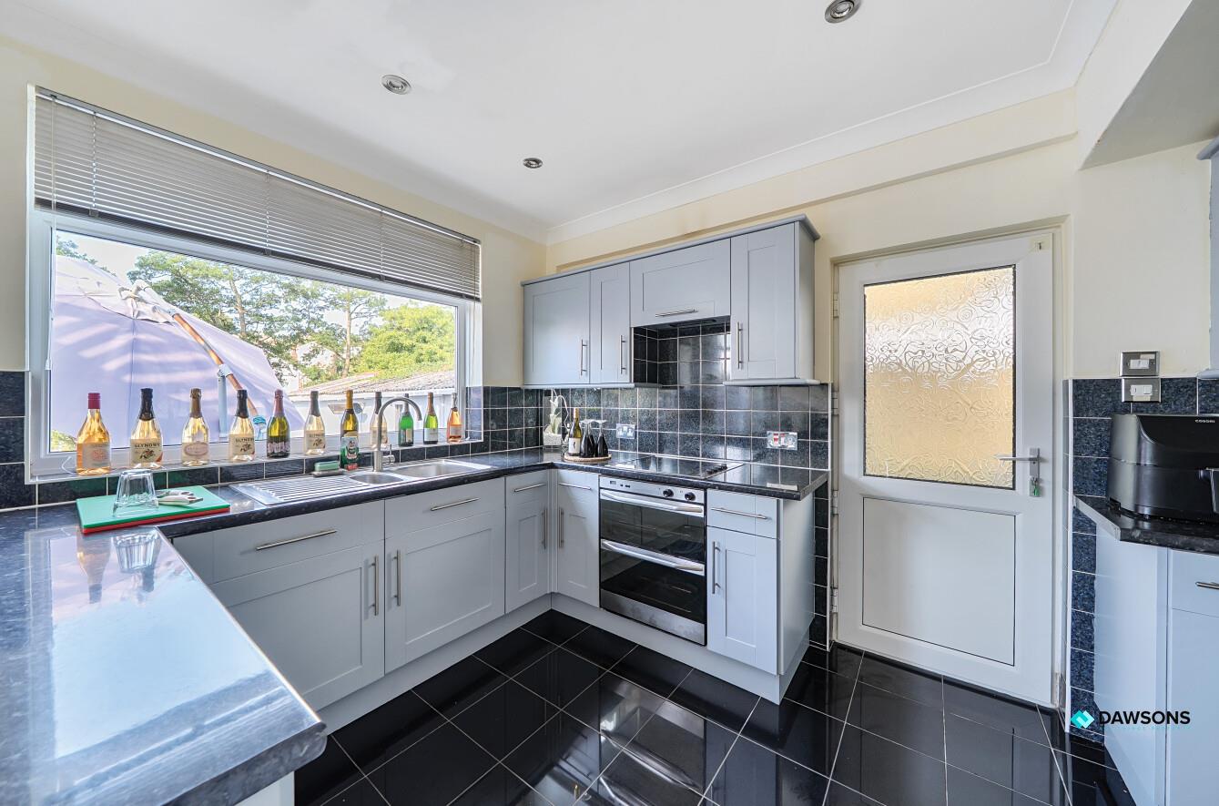 Druslyn Road, West Cross, Swansea, SA3 5QE